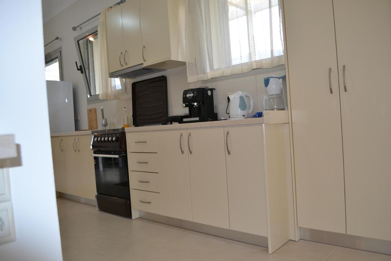 Av Apartment Áyios Nikítas Eksteriør billede